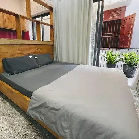 Ami Foreign Center Da Nang - Large Windows, Have Balcony & Use Terrace Exterior photo