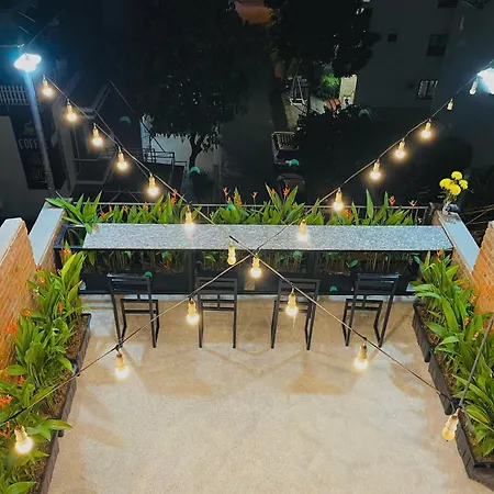 Ami Foreign Center Da Nang - Large Windows, Have Balcony & Use Terrace Exterior photo